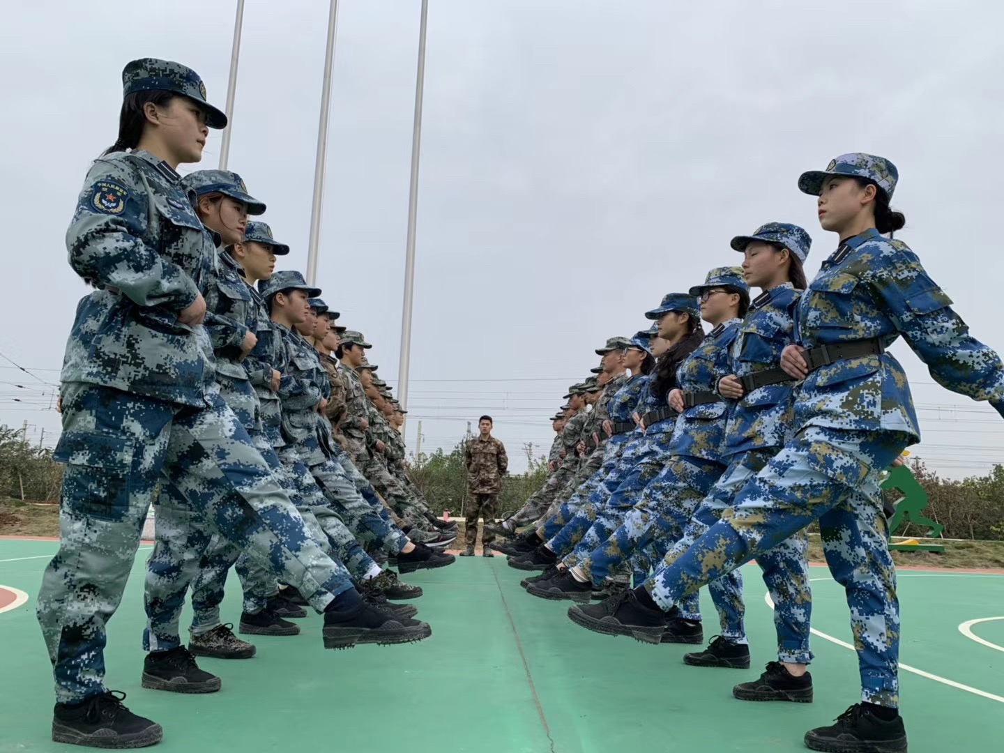 南昌向遠軌道技術學校國旗護衛(wèi)隊