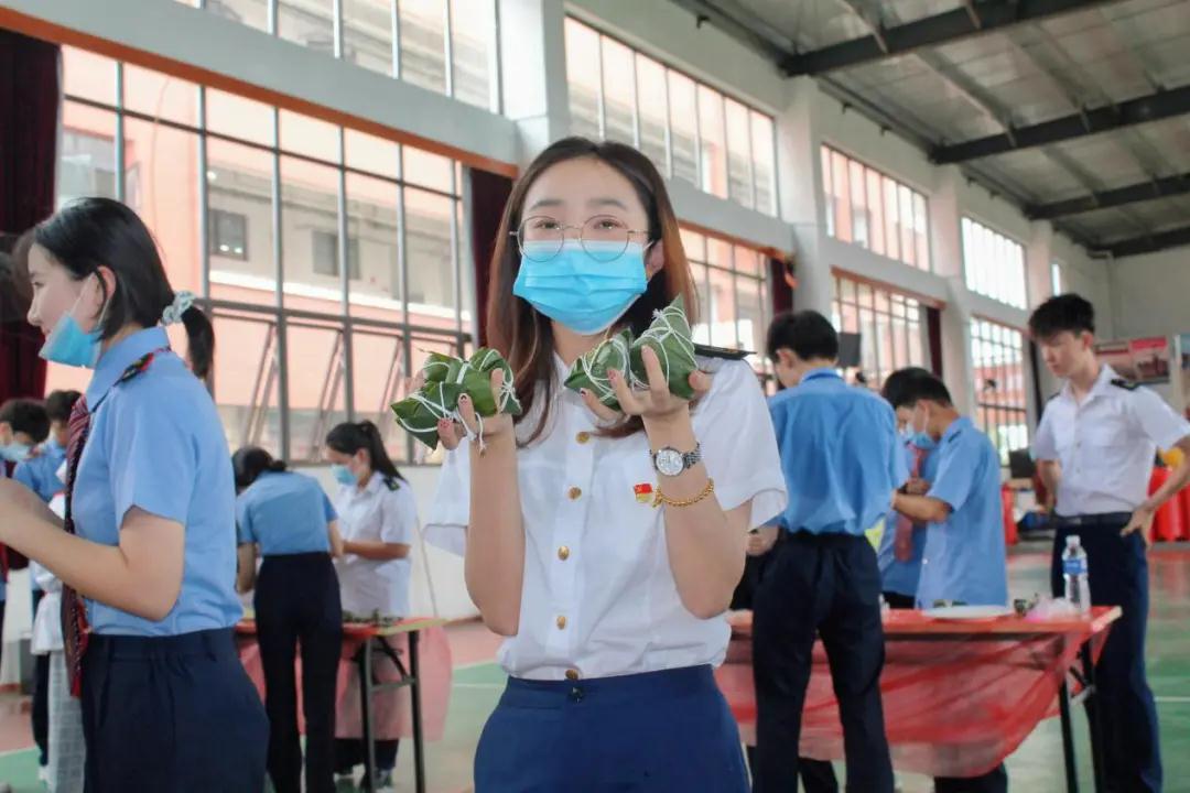 感受傳統(tǒng)文化，弘揚愛國精神 南昌向遠軌道技術(shù)學(xué)校開展端午節(jié)系列活動