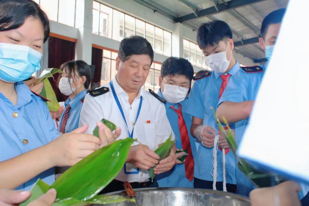 感受傳統(tǒng)文化，弘揚愛國精神 南昌向遠軌道技術(shù)學(xué)校開展端午節(jié)系列活動